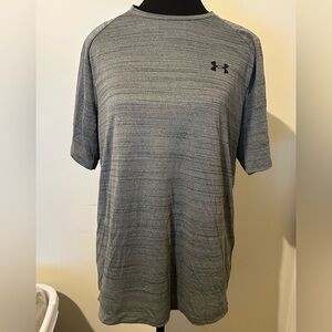 Under Armour Mens loose fit‎ t shirt active tee size M